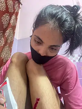 Sandhya_77's Live XXX Chat
