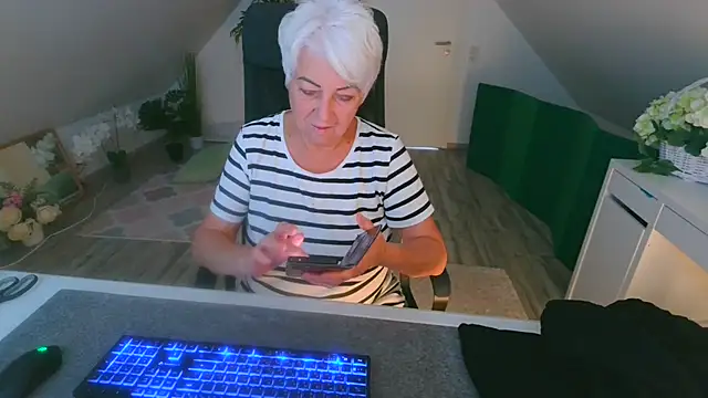 Živý XXX chat LovelyHelena