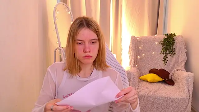 MilanaRayy Adlı Modelin Canlı XXX Sohbeti