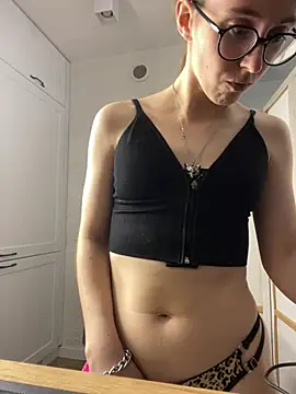 Czat XXX na żywo – MartiniiSelenna