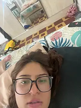 Juli____News Live XXX-Chat
