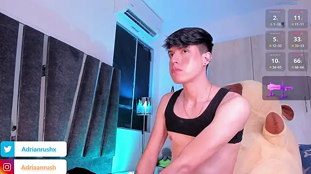 צ'אט XXX בשידור חי של AdrianRushx