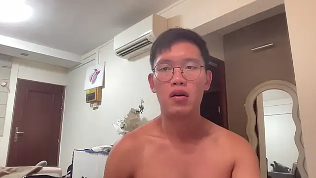 Passionatetwink2 Adlı Modelin Canlı XXX Sohbeti