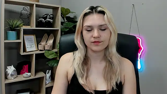 SweetLilyxo Live XXX-chat