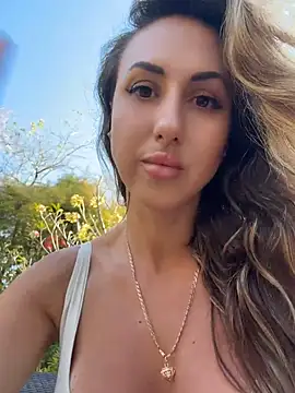 Bella-Grace Live XXX-Chat