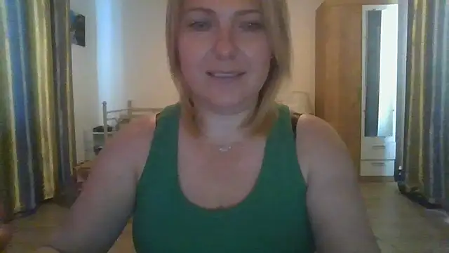 ElenaLove888 라이브 XXX 채팅