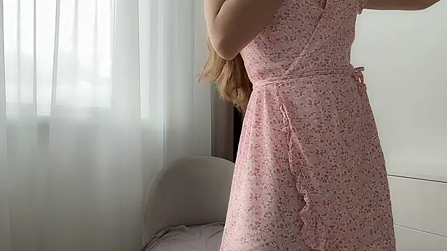 ShySchoolGirl Live XXX-chat