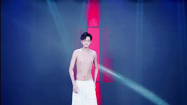 AAA-winner live XXX chat