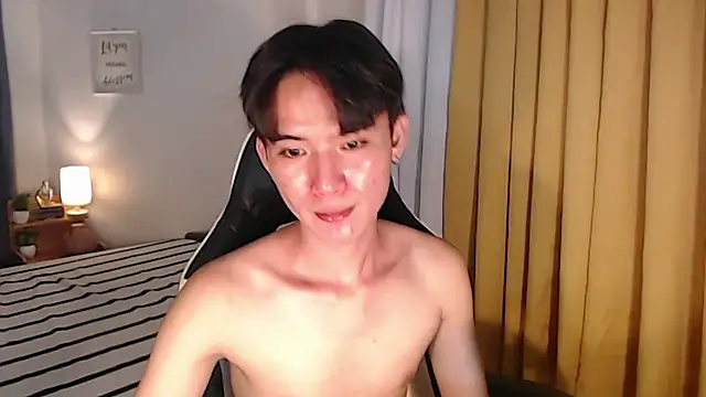 XXX chat uživo modela asian_dai