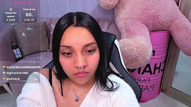 XXX chat uživo modela lia_harper_t