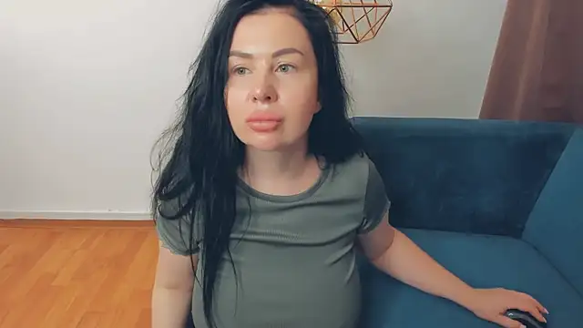 BrilliantGirll: онлайн-секс-чат