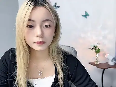 Emma668866 – Naživo XXX chat