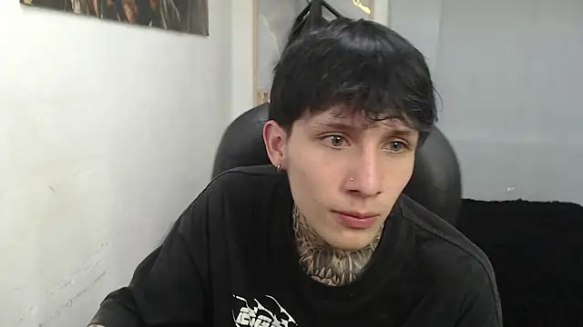 Онлайн чат XXX Cry_thereal