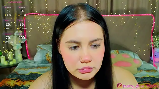 MaryYetes Chat XXX live