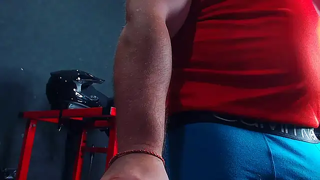 muscularjohnforuX 网络视讯表演