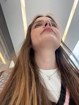 XXX chat uživo modela Lunabelle_