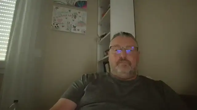 Онлайн чат XXX doudou310