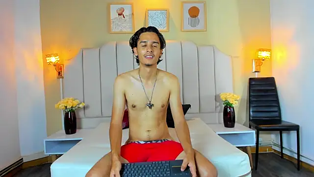 XXX chat uživo modela Kai_Montel