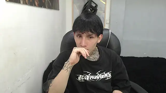 Chat XXX en directo de Cry_thereal