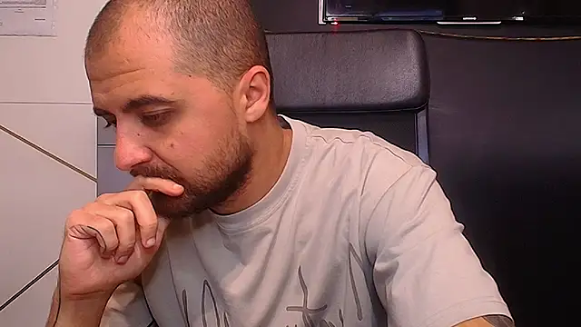 JamesMyerss Chat XXX in diretta