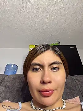 Stormi_th's Live XXX Chat