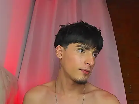 Mateo_Mitchell Chat XXX live