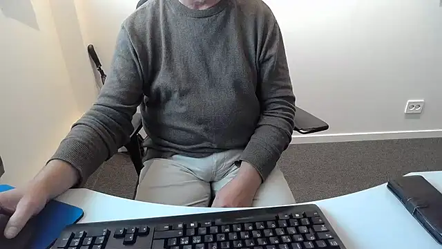Buggemann Live XXX Chat