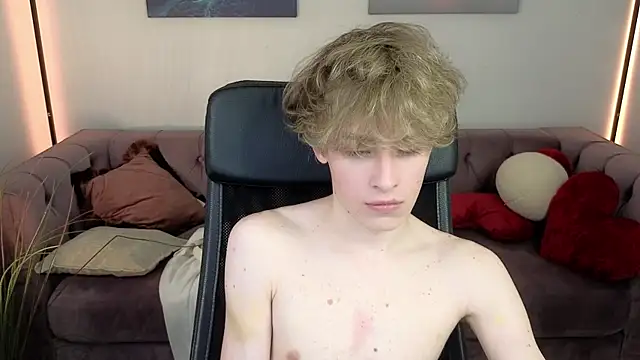kevingarsiaa XXX чат на живо