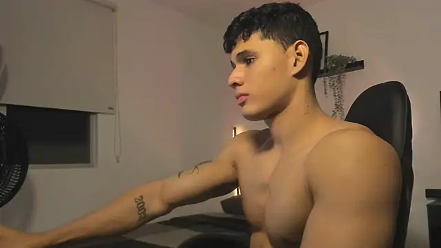 Massimo_Rinaldi Obrolan Langsung XXX