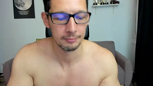 BrutusK08 라이브 XXX 채팅