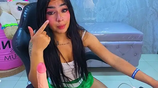 bratz_a's Live XXX Chat