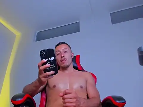 Master_Orioon élő XXX-chatje