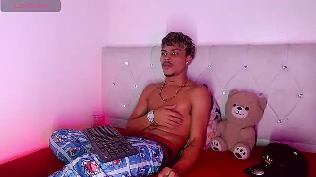 Chat +18 de Angel_foxc13 ao vivo