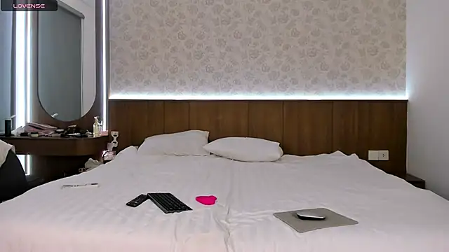 sakura_ice's Live XXX Chat