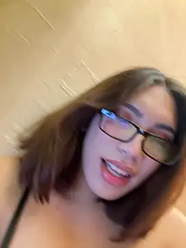 Chatroom XXX en direct de SideChick_Bunny