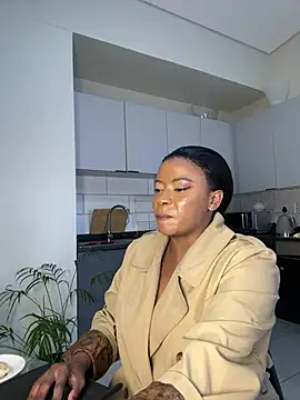 Chat +18 de MIAMI9 ao vivo