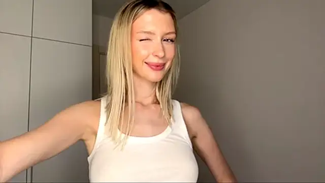 ShirlSchreier's Live XXX Chat