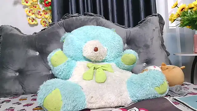 Mila_99's Live XXX Chat