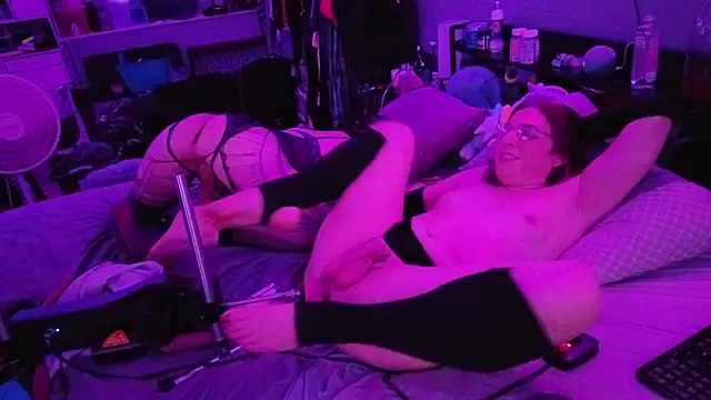 PolyCircus Live XXX Chat