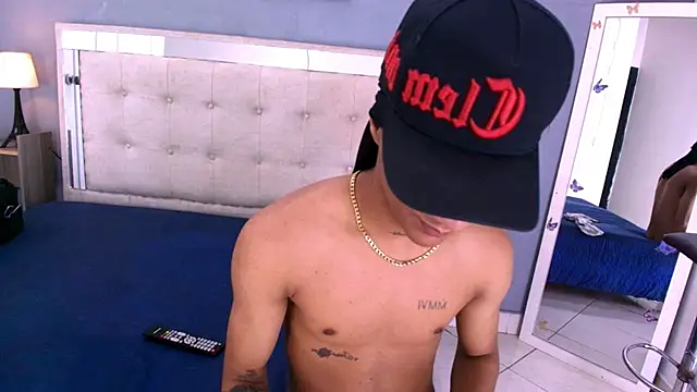 _Thiago12 XXX чат на живо
