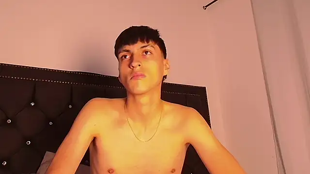 LeoDrake_ XXX чат на живо