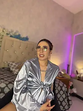 nini_love01 Chat XXX in diretta