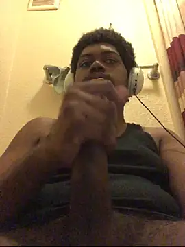 הופעת וובקאם של tericmidnight