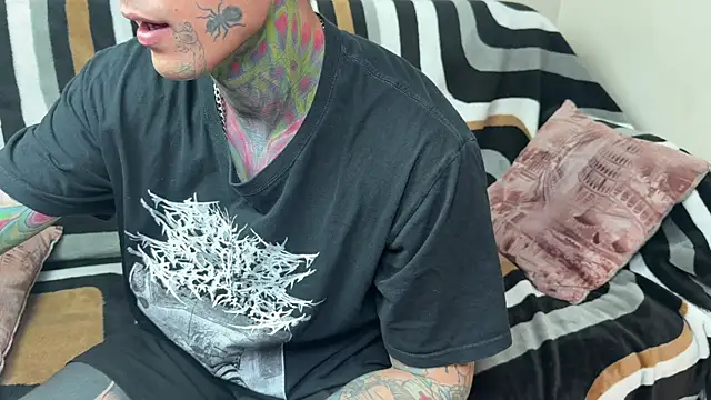 Anubisgods live XXX chat