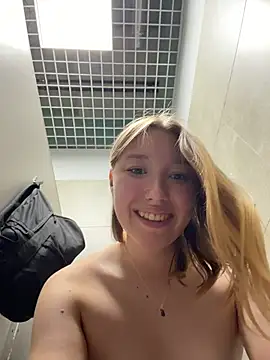 -NaughtyAngel- Live XXX-Chat