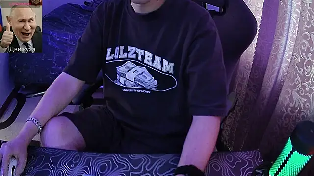 ZXCENSORED- Chat XXX in diretta