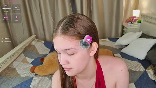 PlayfulMelly Live XXX Chat