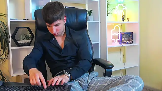 Онлайн чат XXX ThomasEdisonn