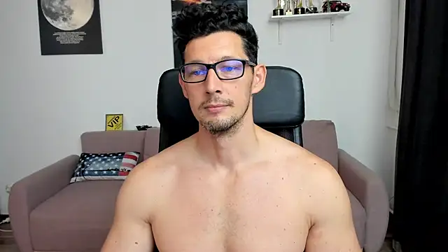 BrutusK08 Chat XXX in diretta