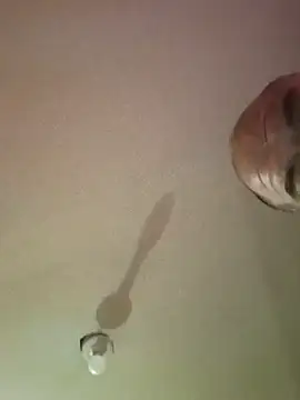 hesjustafriend's Webcam Show